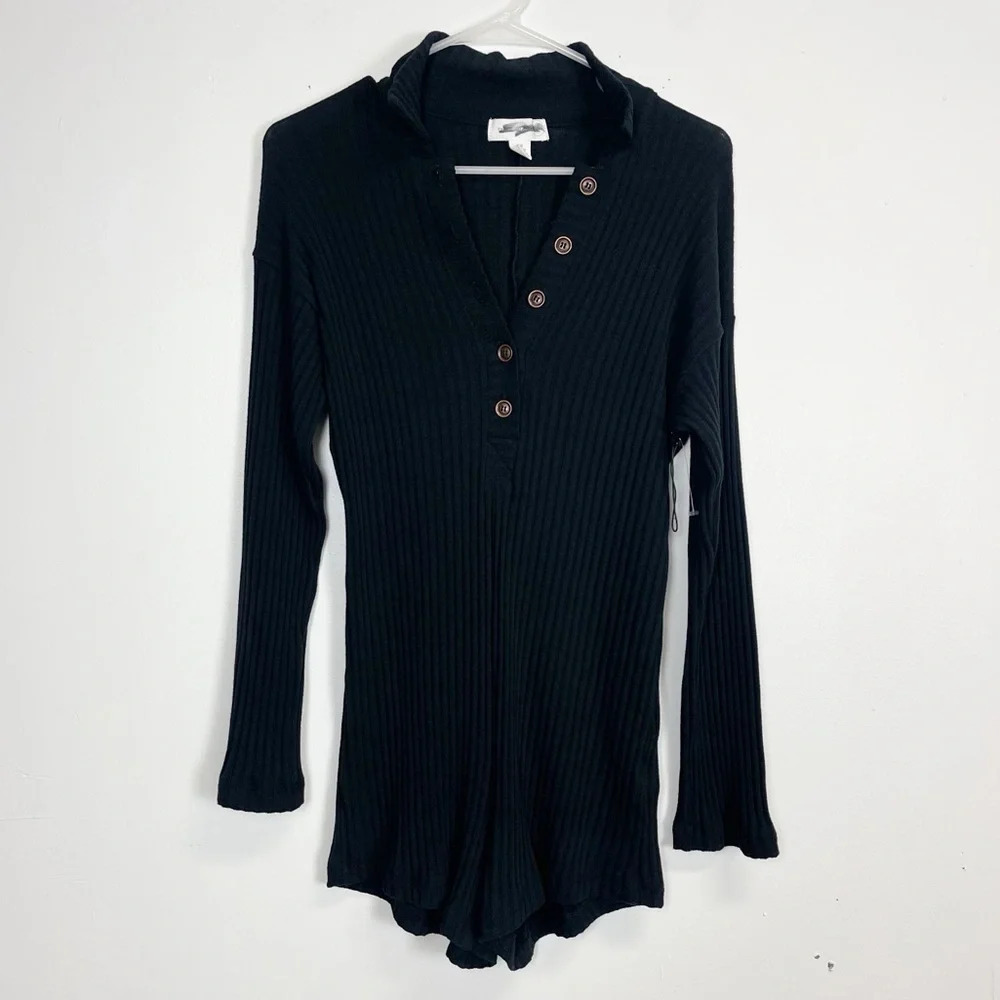 NEW Treasure & Bond Romper Womens Size XS Black Ribbed Long Sleeve Shorts NWOT